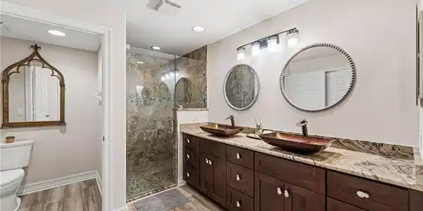 11040 Harbour Yacht CT