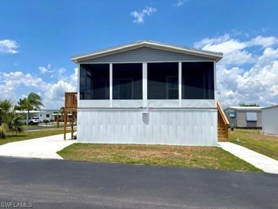 302 Shoreland DR