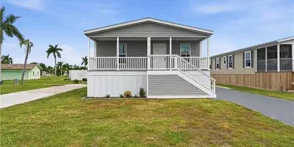7 Birch BLVD