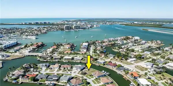 917 Juniper CT