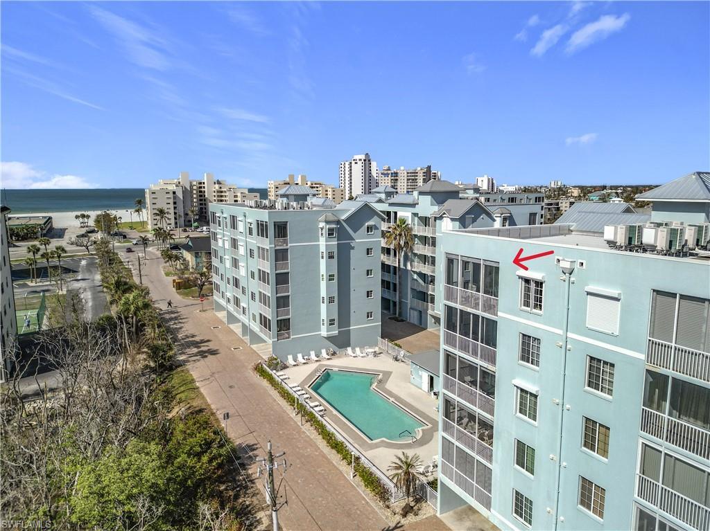 Image 3: End Unit 503, Pool and Gulf of Mexico