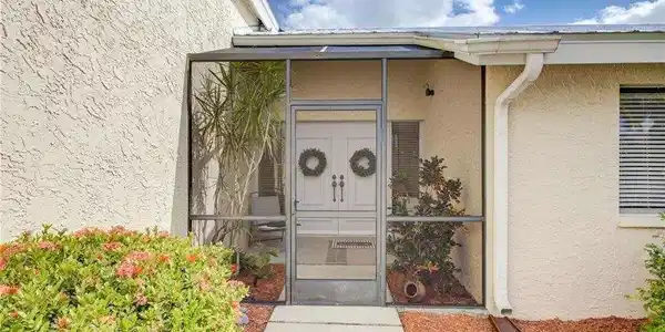 Image 4: View of exterior entry