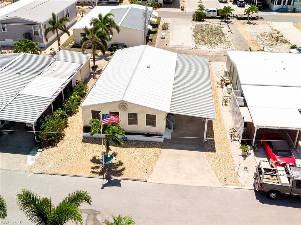 Image 3: Aerial view with a residential view