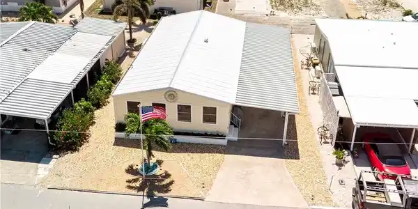 Image 3: Aerial view with a residential view
