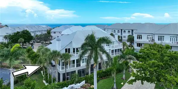 175 Barefoot CIR