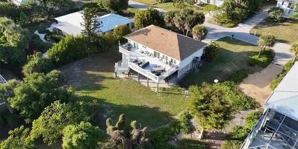Image 2: Drone / aerial view