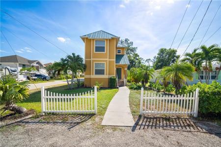 4011 Tarpon AVE