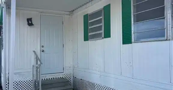 102 Amber AVE