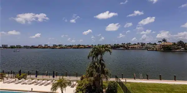 838 W Elkcam CIR