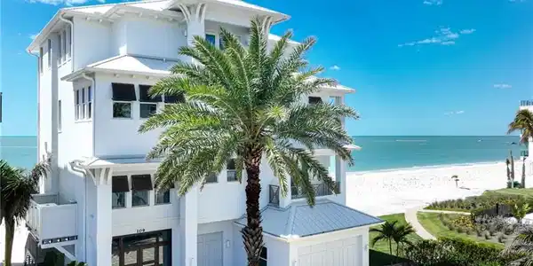 109 CURACAO LN