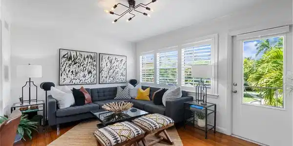 221 8th AVE S