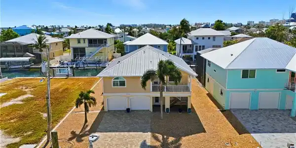 Image 4: Aerial view - Virtually Edited Image