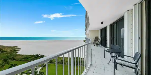 320 Seaview CT