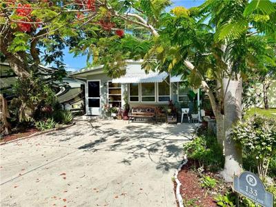 133 Redwood LN