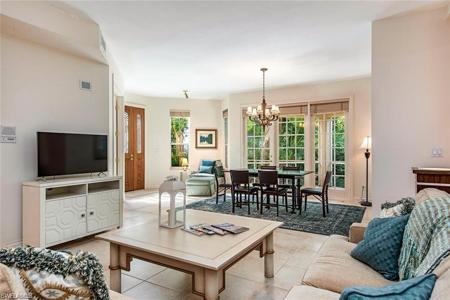 157 Colonade CIR