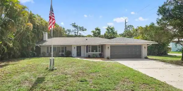 4688 Pembrooke LN