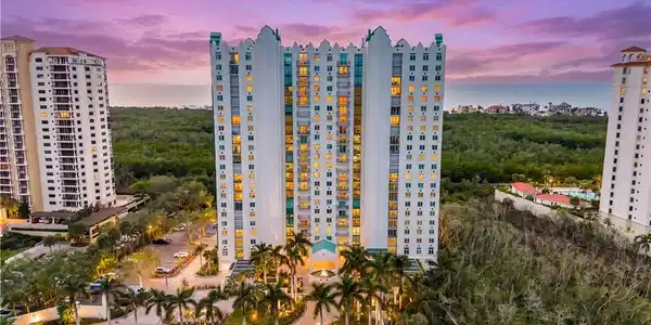 7515 PELICAN BAY BLVD