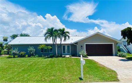 1073 Sand Castle RD