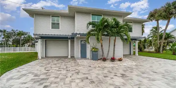 453 Seaworthy RD