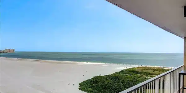 380 Seaview CT