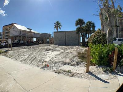 700 Estero BLVD
