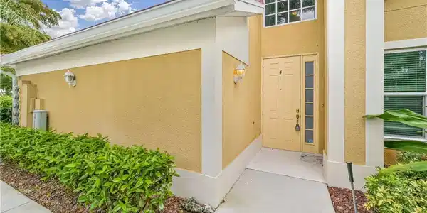 3221 Sea Haven CT