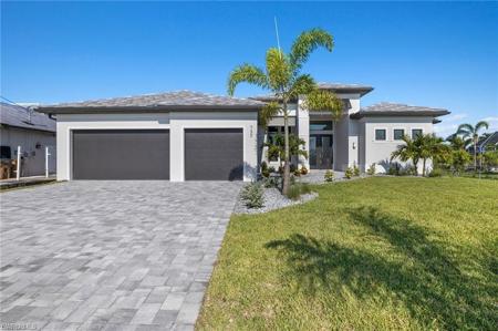 617 NW 39th AVE
