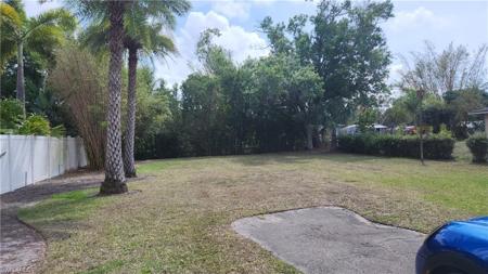 4528 E Riverside DR