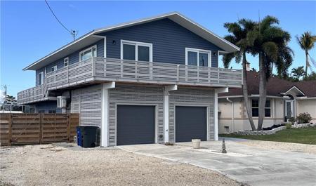 3620 Emerald AVE