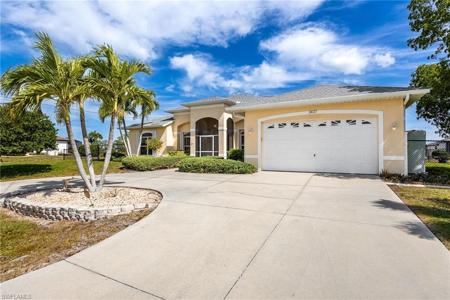 3437 NW 18th TER