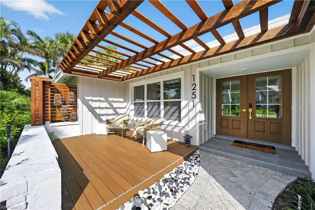 Image 1: Front Patio