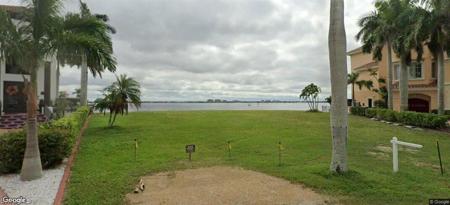 362 Bayshore DR