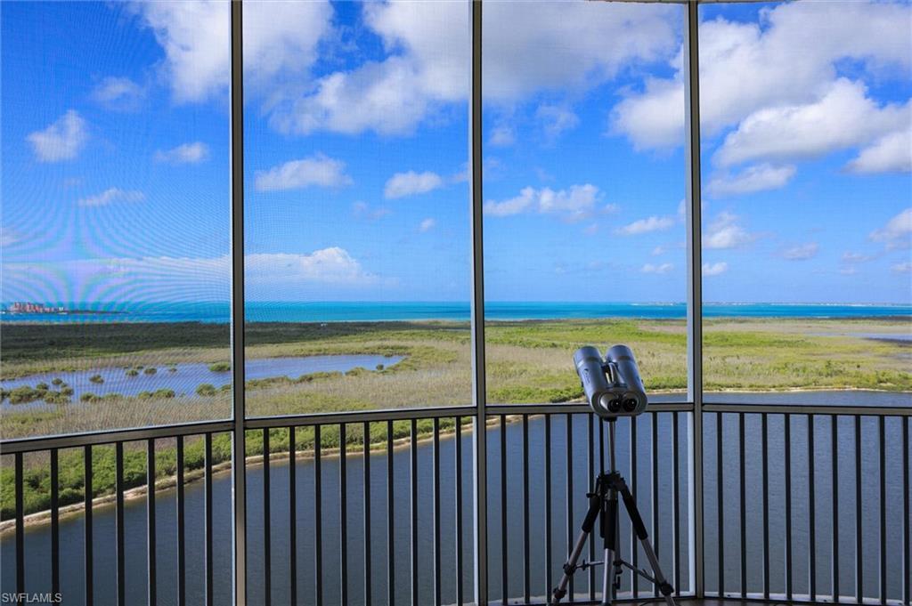 Image 2: Watery_horizon_meets_blue_sky