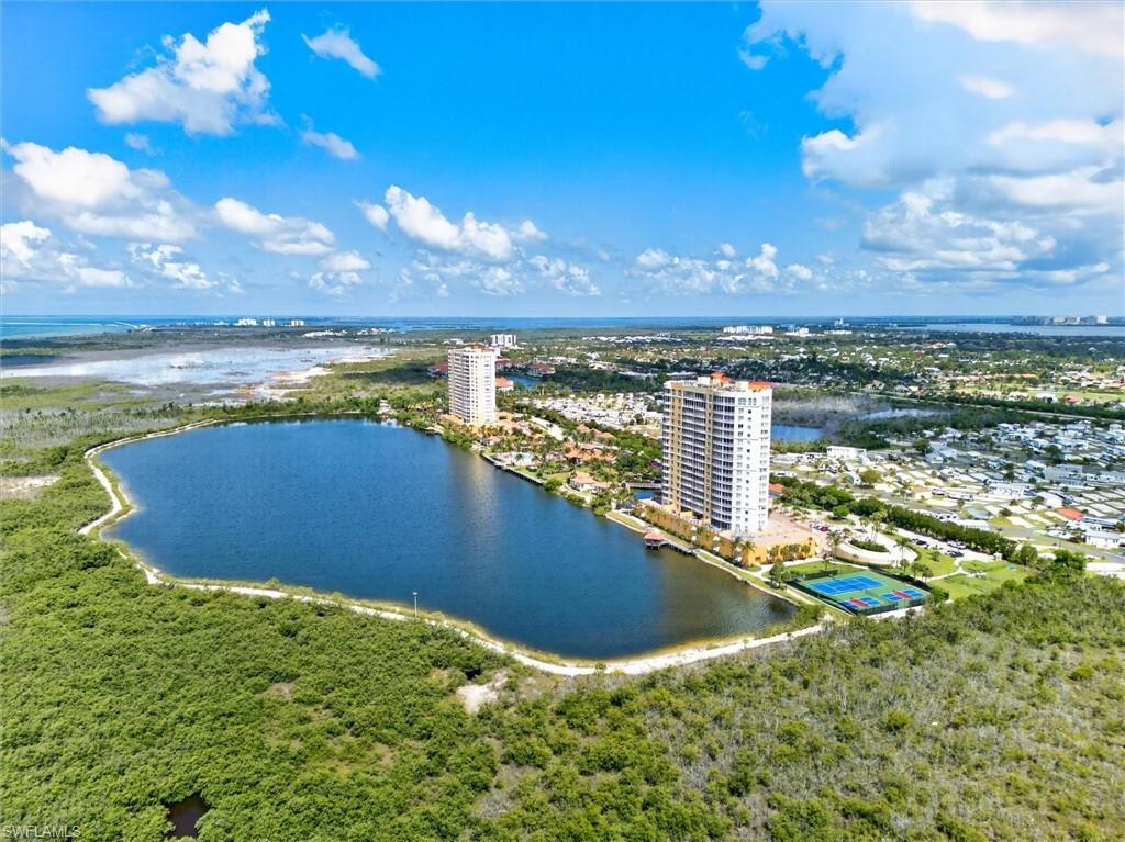 Image 4: Water_views_near_and_far