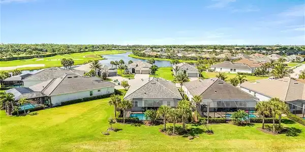 25048 Oak Hammock CT