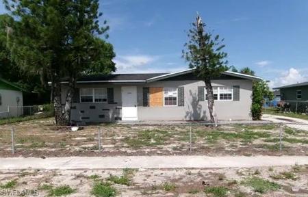1775 N Markley CT