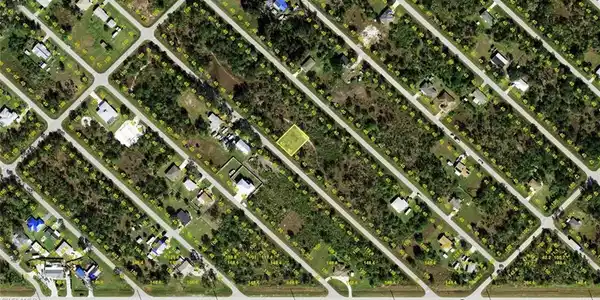 Image 2: Aerial Map. Displaying the property within a residential grid and indicating lot dimensions