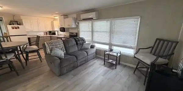 Image 2: Living Room