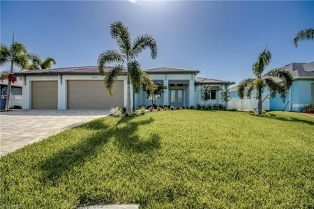 3935 SW 17th PL