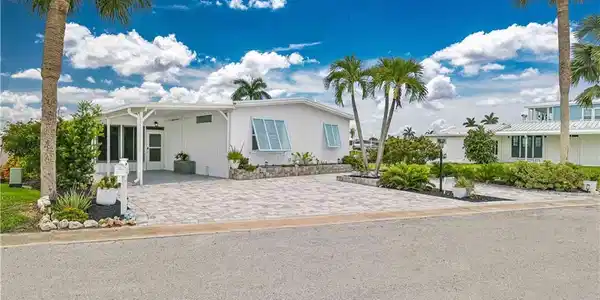 17591 Bryan CT