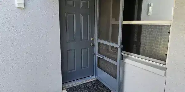 Image 2: Entry way