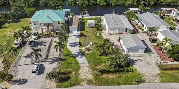 3144 8th AVE