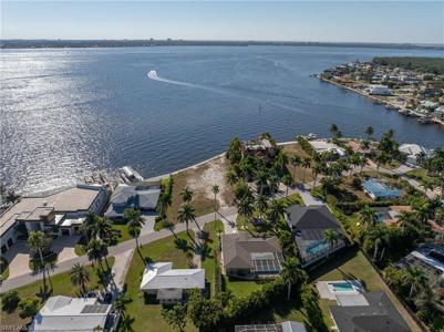 238 Bayshore DR