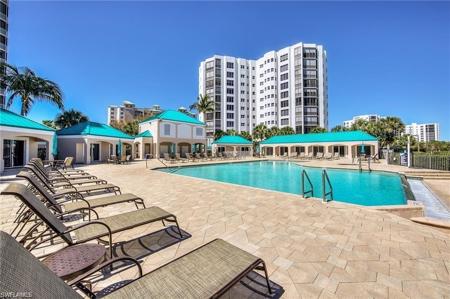 4183 Bay Beach LN