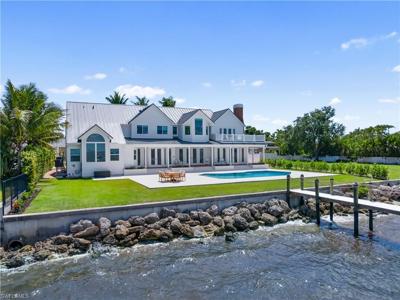 8451 Casa Del Rio LN