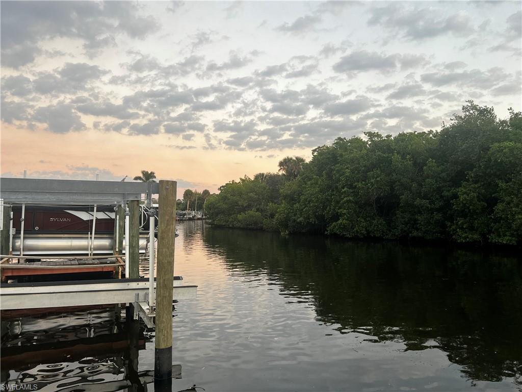 Image 4: Estero River Access