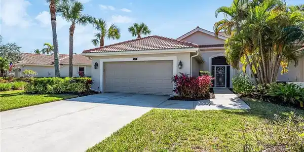 8472 Bent Creek WAY
