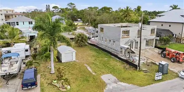 Image 3: Aerial view of residential area