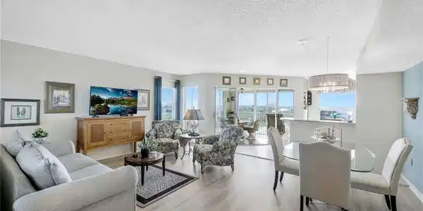 4895 Bonita Beach RD