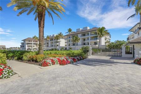 4400 Gulf Shore BLVD N
